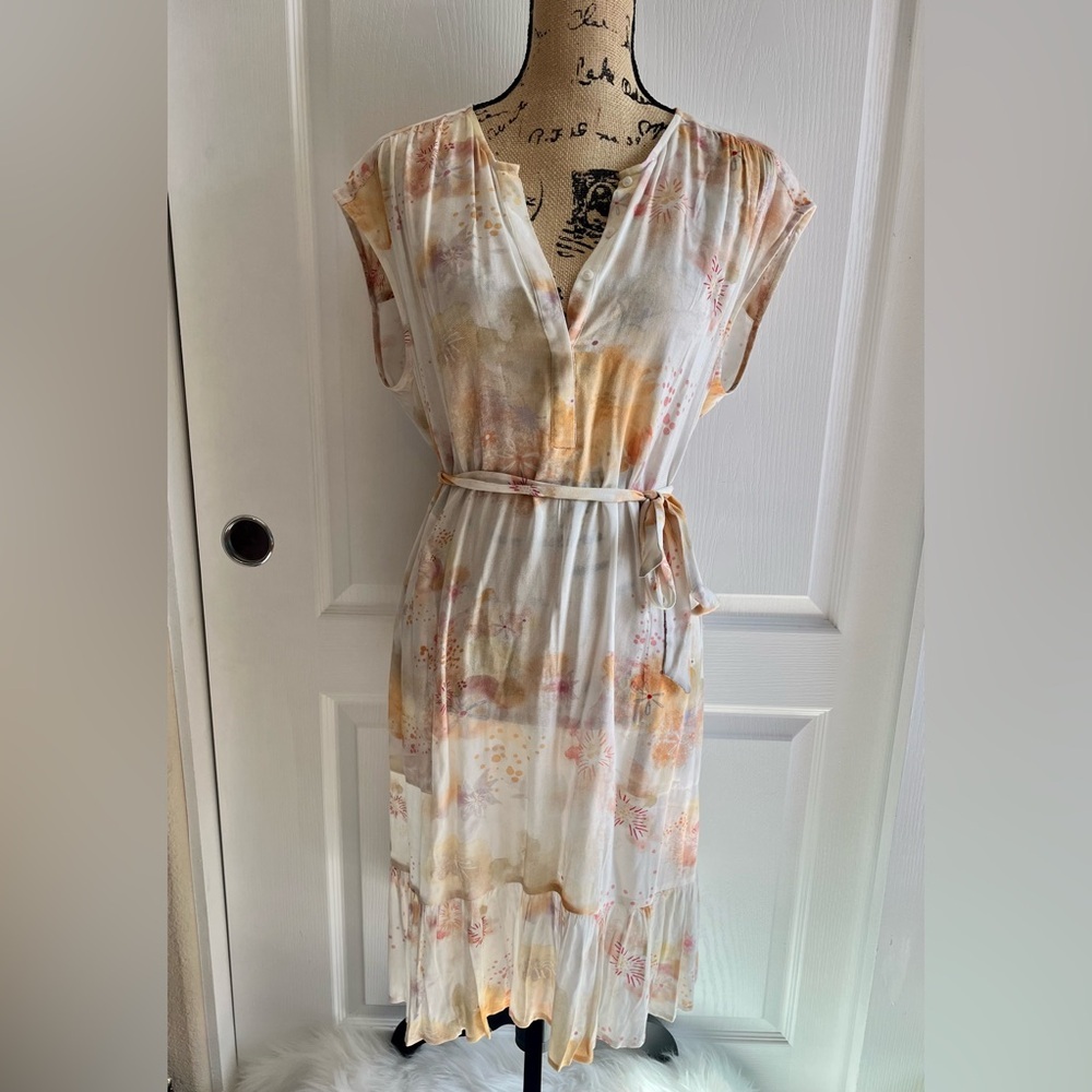 Splendid Pastel Floral Midi Dress - Picture 3 of 6